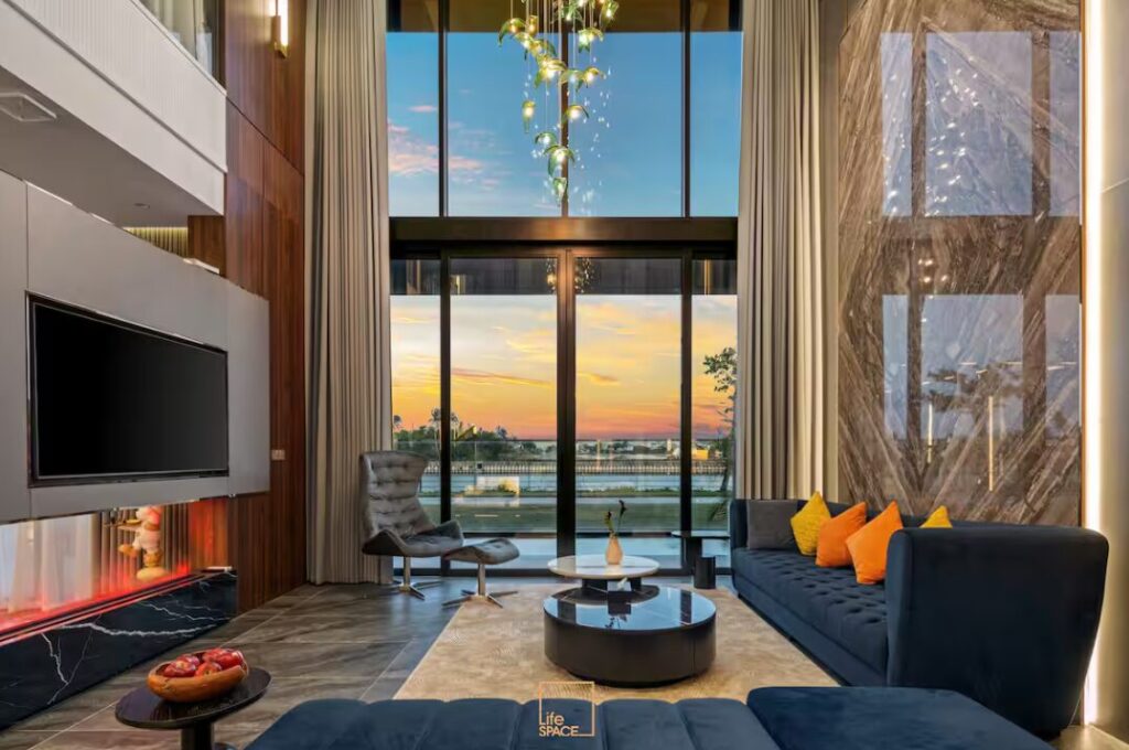 Hometown Azure Villa Da Nang