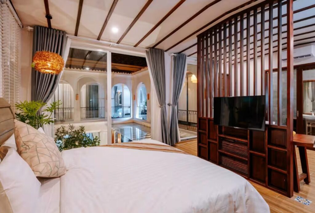 Hometown Ancient Soul Villa Hoi An