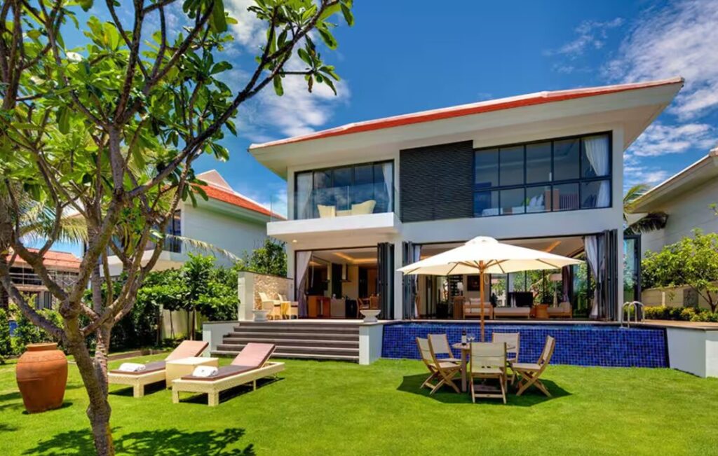 Hometown Sapphire Villa Da Nang