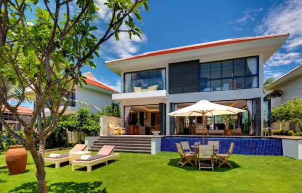 Hometown Sapphire Villa Da Nang